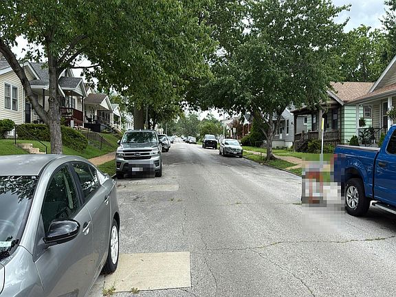 5th image of 4412 Bingham Ave
