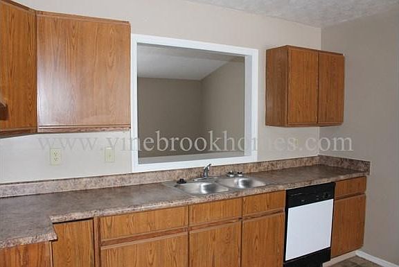 4th image of 8696 Trowbridge Way