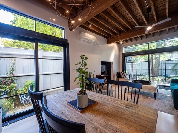335 Harvard St #4, Cambridge, MA 02139