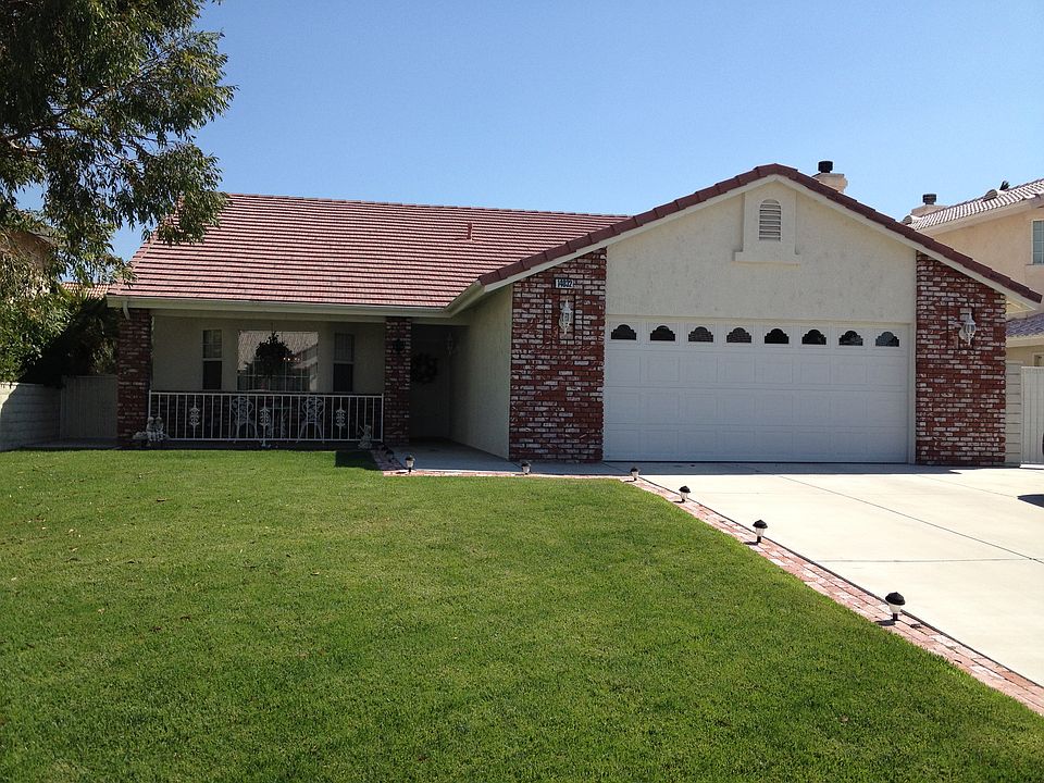 1st image of 14032 Driftwood Dr