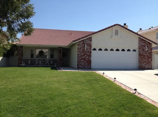14032 Driftwood Dr, Victorville, CA 92395