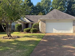 10389 Redmond Dr, Cordova, TN 38016