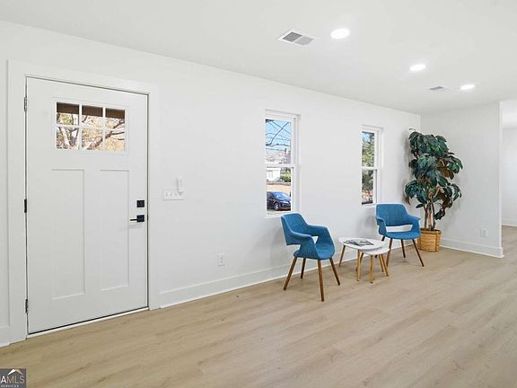 3rd image of 3901 Ebenezer Rd