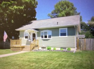 2104 S 16th St, Burlington, IA 52601