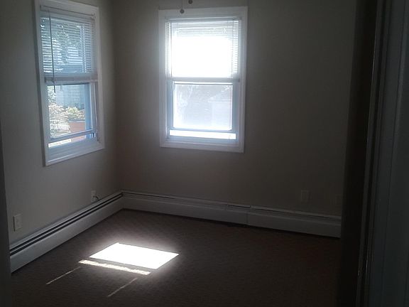 5th image of 66 Thurston St #2