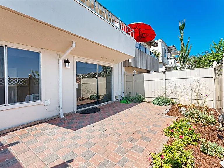 712 Calle Divino — Photo 32