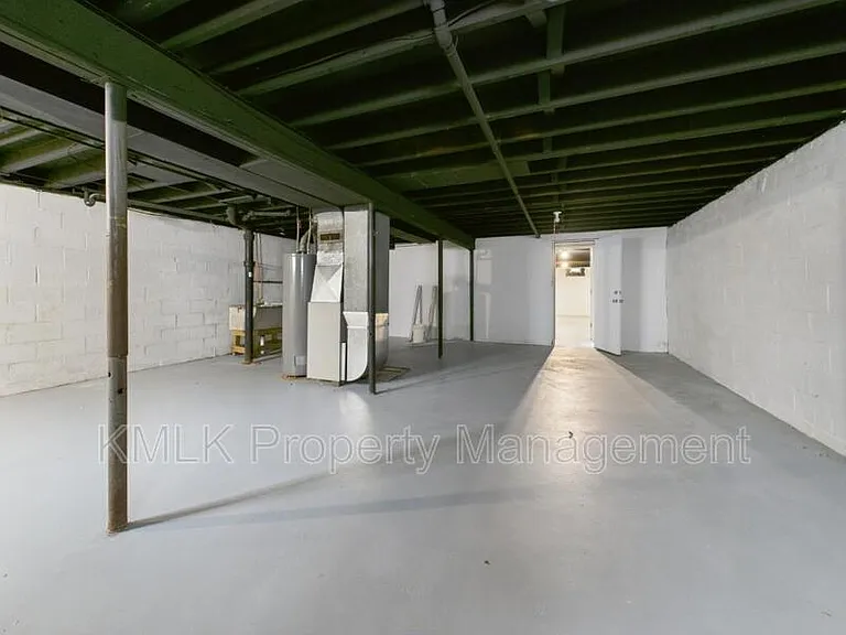 1622 Merrill Ave — Photo 19