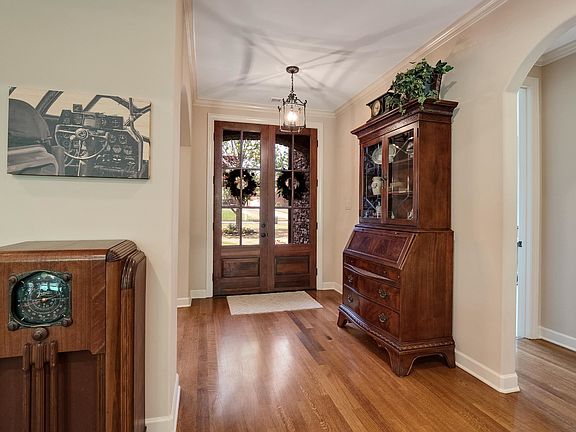 3rd image of 5986 Brandon Brook Dr