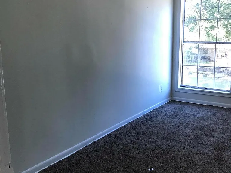 1029 Peabody Ave — Photo 4
