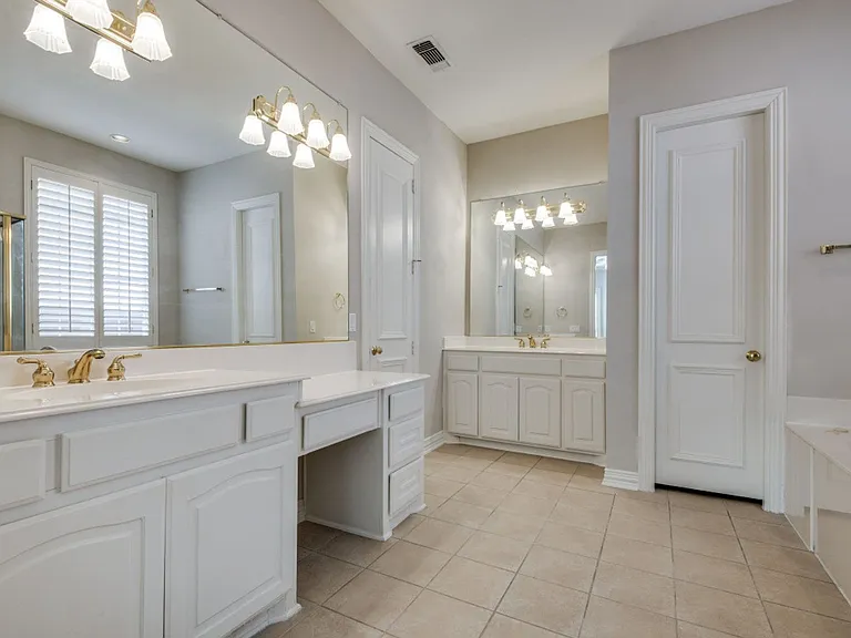8100 Davidson Dr — Photo 22