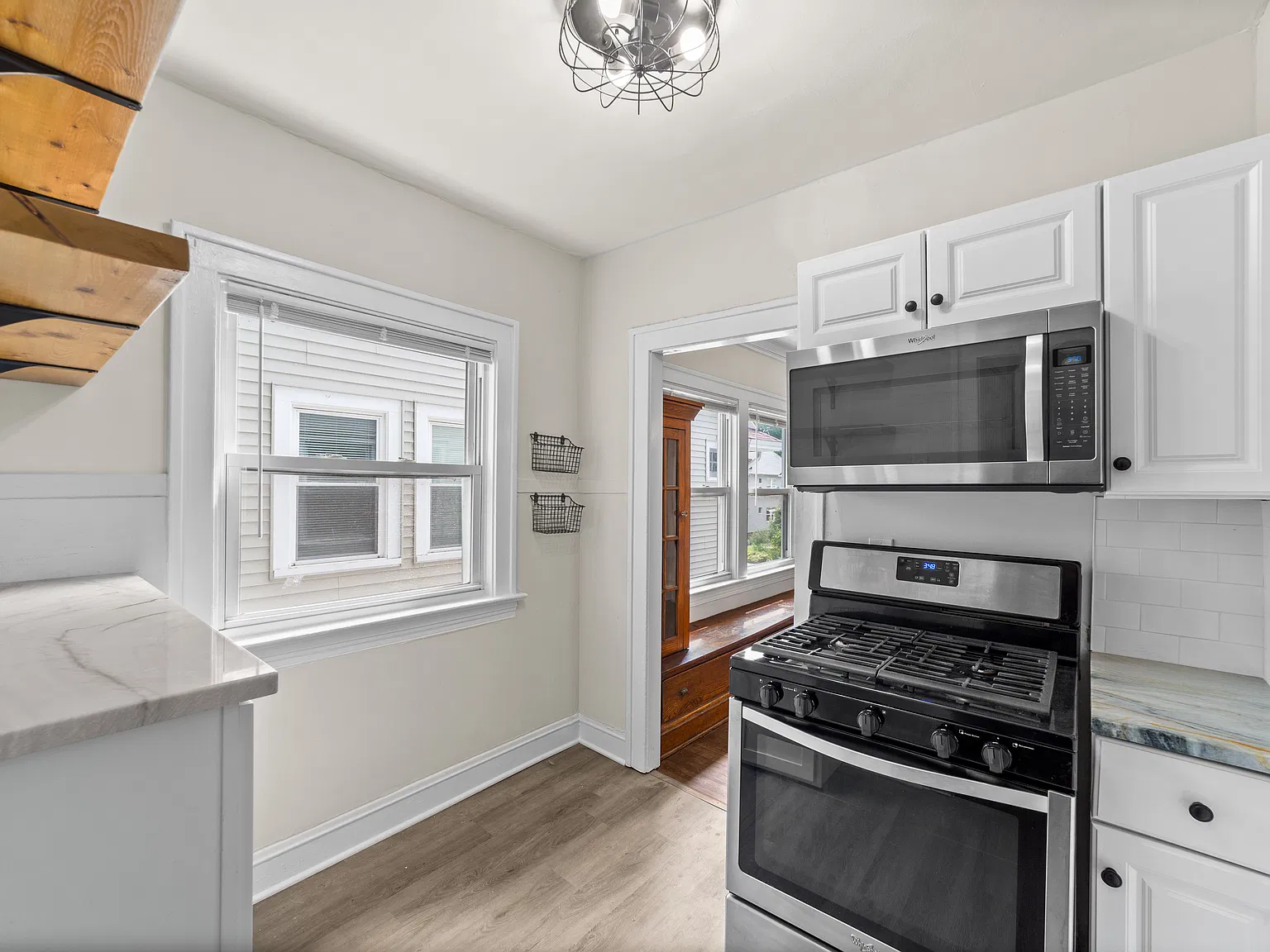 2 bed, 1300 sqft, $1,500 — Photo 4