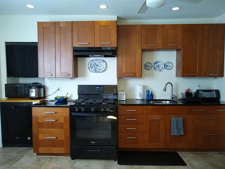 14 Fiske Pl — Photo 12