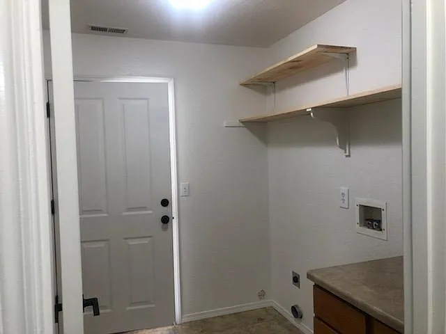 1758 Key Dr — Photo 3