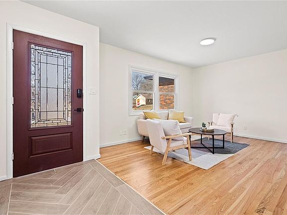 4th image of 501 Topeka Ave