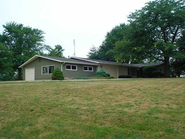1st image of 206 Hillcrest Dr