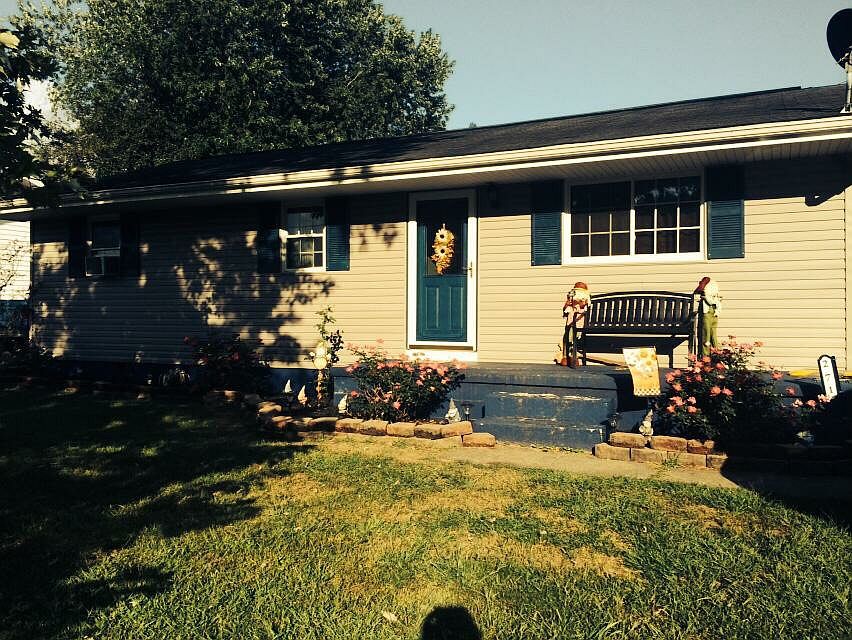 1st image of 271 Halbert Avenue