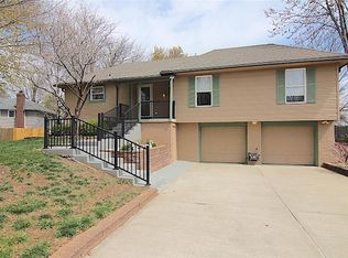 225 N Woodson Dr, Raymore, MO 64083