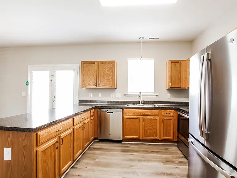 3912 Sages Ave — Photo 8
