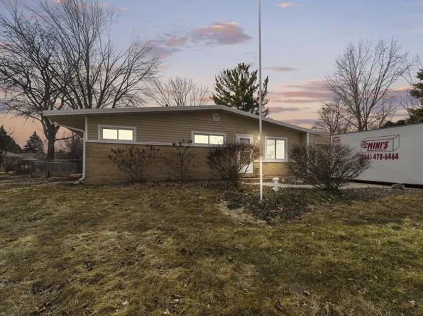 5221 West Donna DRIVE, Brown Deer, WI 53223