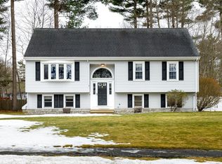 1 Spring St, Douglas, MA 01516