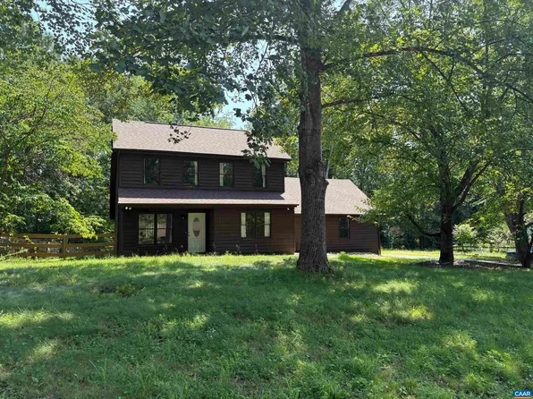 29 Monish Dr, Palmyra, VA 22963