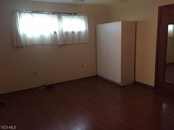 5th image of 863 E Florida Ave