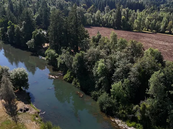 0 Row River Rd, Cottage Grove, OR 97424