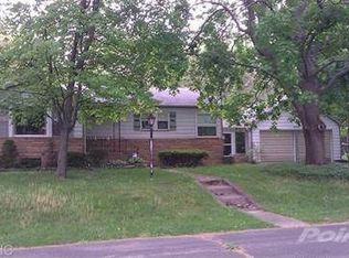 2703 S 3rd St, Niles, MI 49120