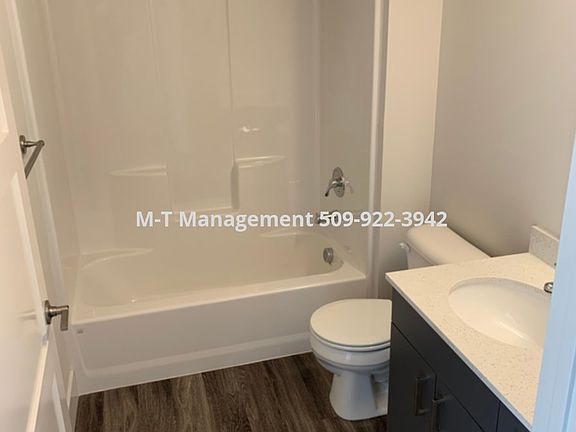 5th image of 2772 E 31st Ave APT 202