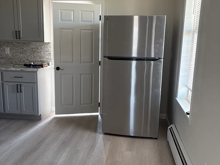 2136B Grace Ave #A — Photo 5