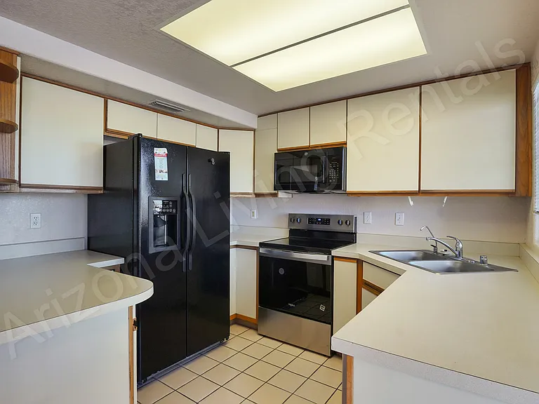 420 Acoma Blvd S #34 — Photo 7