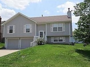 2204 N York Rd, Independence, MO 64058