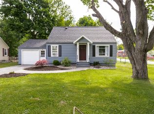 100 Wadsworth Rd, North Syracuse, NY 13212