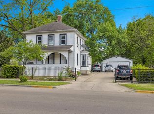 817 Front St, Aurora, IL 60505