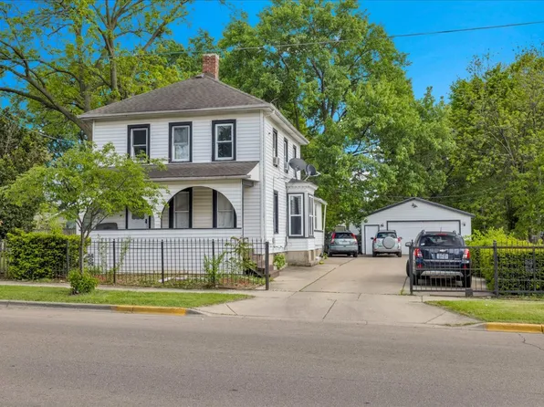 817 Front St, Aurora, IL 60505