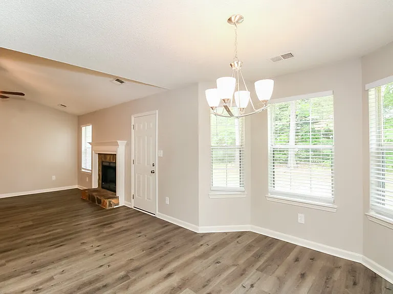 1573 Glynn Ct — Photo 5