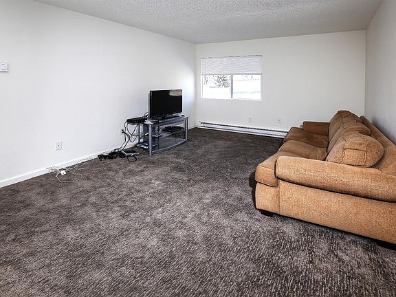 4th image of 831 W Beaver Creek Blvd #C17