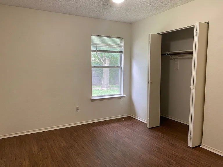 4024 Periwinkle Dr — Photo 21