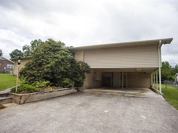 3rd image of 509 Timberlane Ave