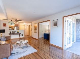 3015 SW Avalon Way APT 204, Seattle, WA 98126