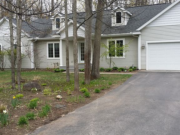 2nd image of 4636 Arbor Grove Dr