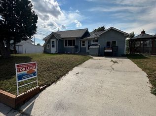 1114 Hot Springs Ave, Cheyenne, WY 82001