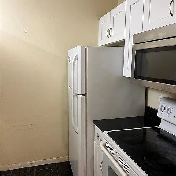 3800 SW 20th Ave #204 — Photo 11