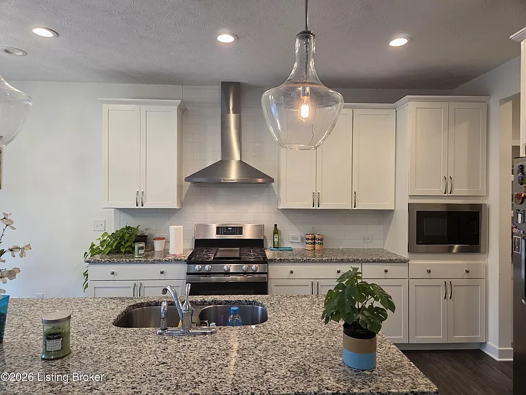10325 Truman Way — Photo 11