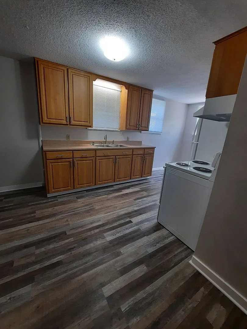 r644LBP — Photo 3