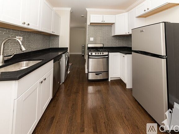 4th image of 1056 W Lill Ave #2535-1