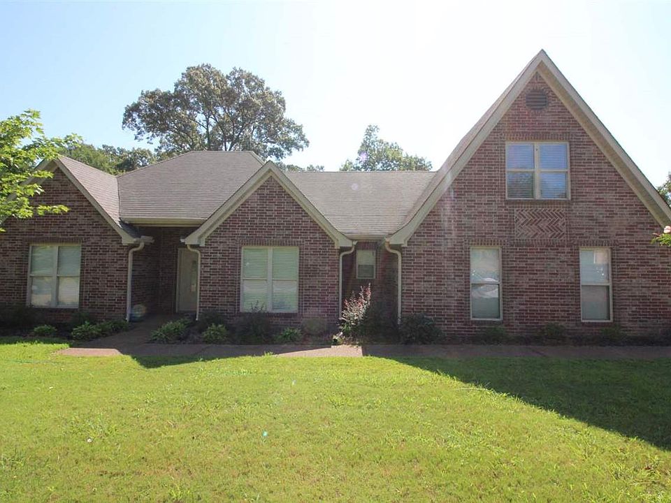 1st image of 71 Woodgrove Dr
