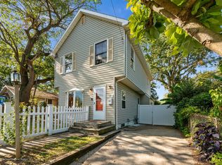 128 Hilltop Blvd, Keyport, NJ 07735