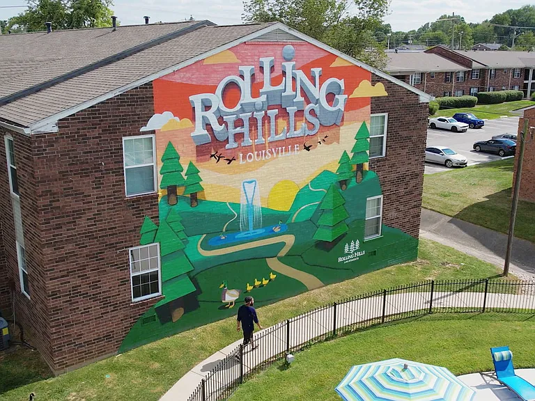 Rolling Hills — Photo 1