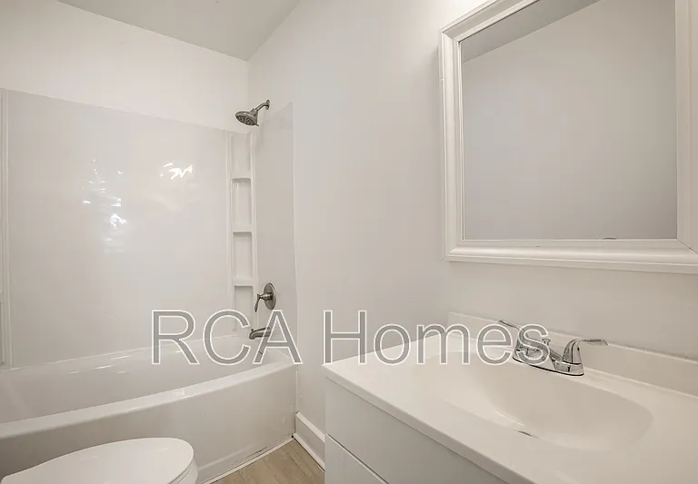 2960 N Park Ave — Photo 14